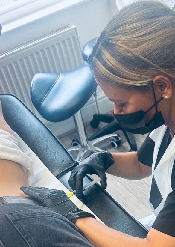 Caroline injecting skin booster at Aesthetic Atelier